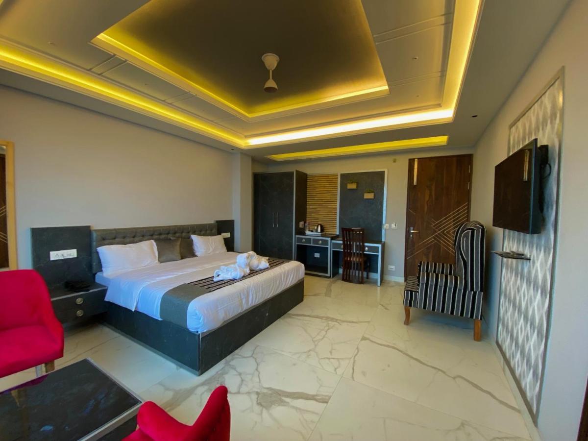 The Westberry 50Mtrs Offroading And 50 Mtrs Nature Path Bed & Breakfast Shimla Luaran gambar