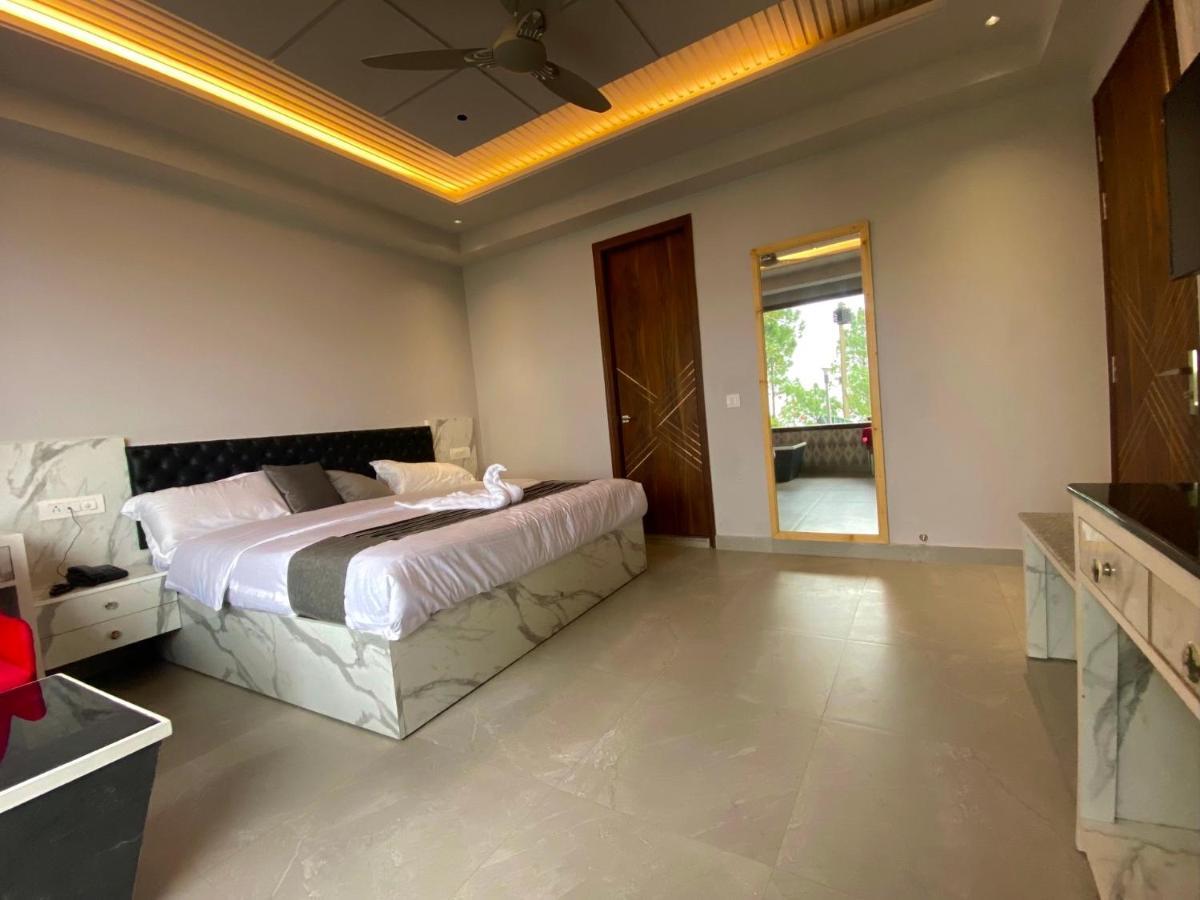 The Westberry 50Mtrs Offroading And 50 Mtrs Nature Path Bed & Breakfast Shimla Luaran gambar