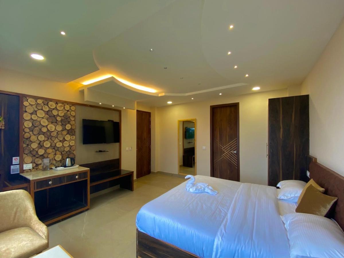 The Westberry 50Mtrs Offroading And 50 Mtrs Nature Path Bed & Breakfast Shimla Luaran gambar